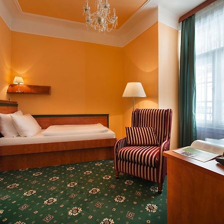 Ea Hotel Jessenius カルロヴィ・ヴァリ エクステリア 写真
