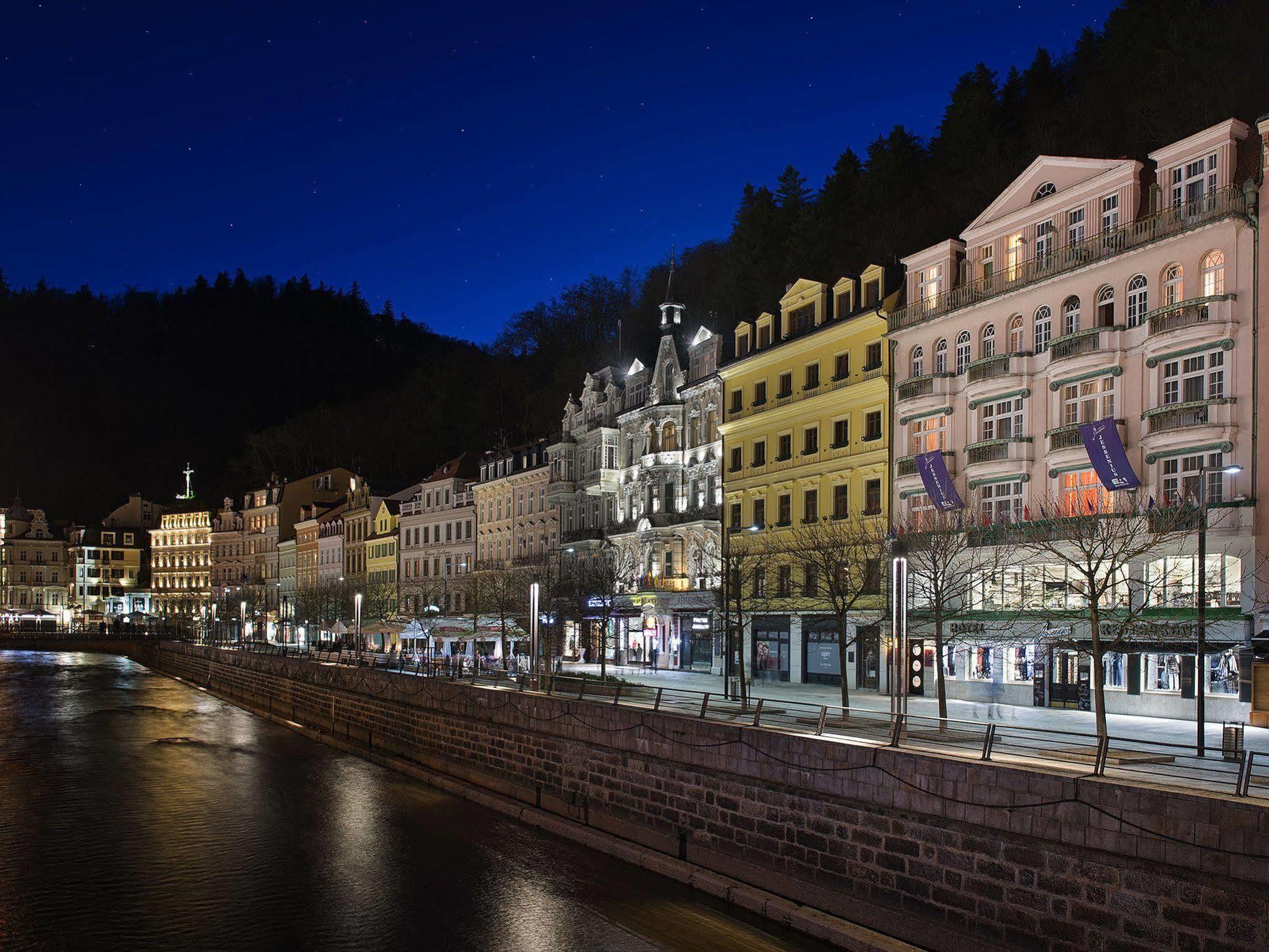 Ea Hotel Jessenius カルロヴィ・ヴァリ エクステリア 写真