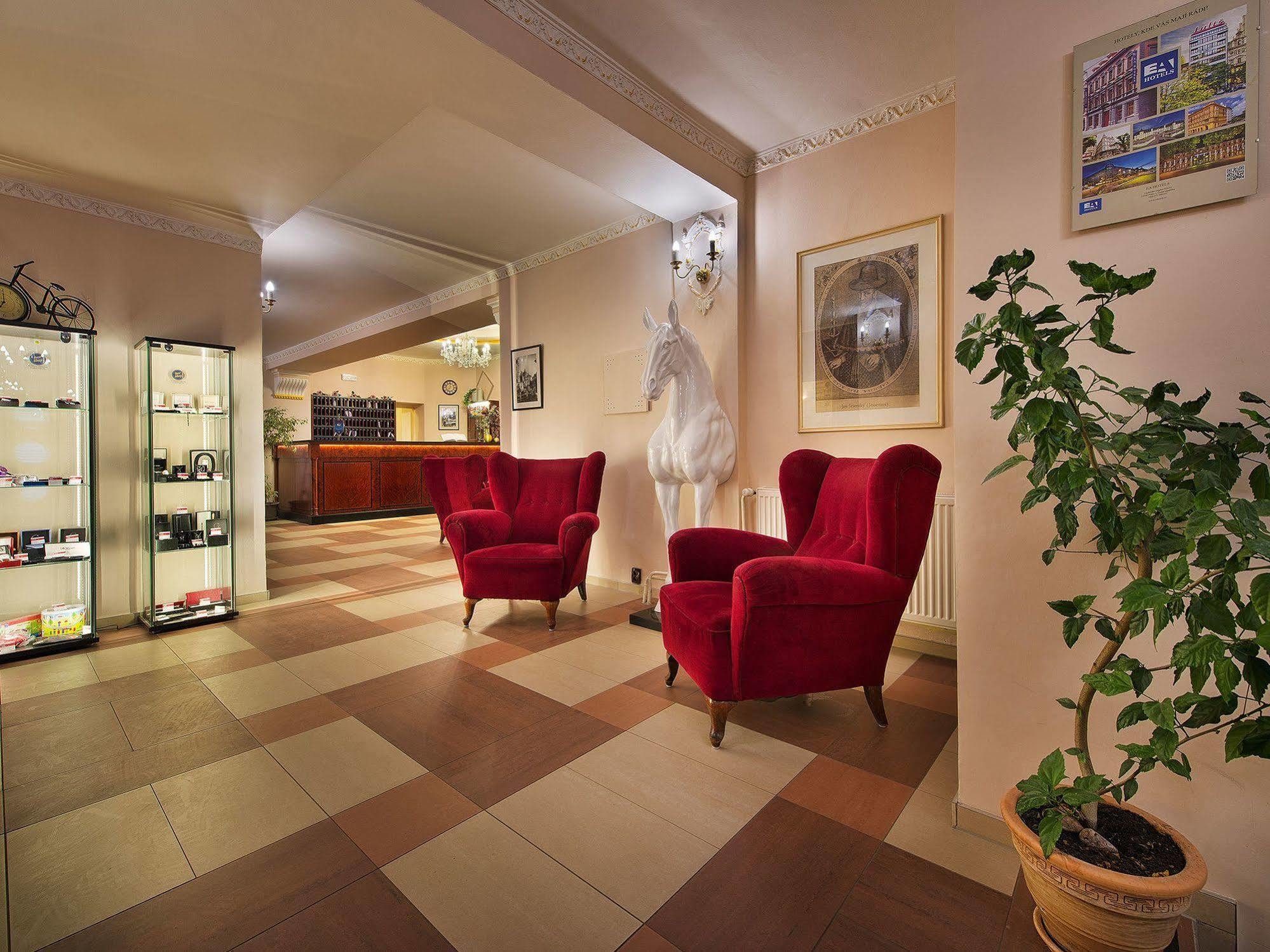 Ea Hotel Jessenius カルロヴィ・ヴァリ エクステリア 写真
