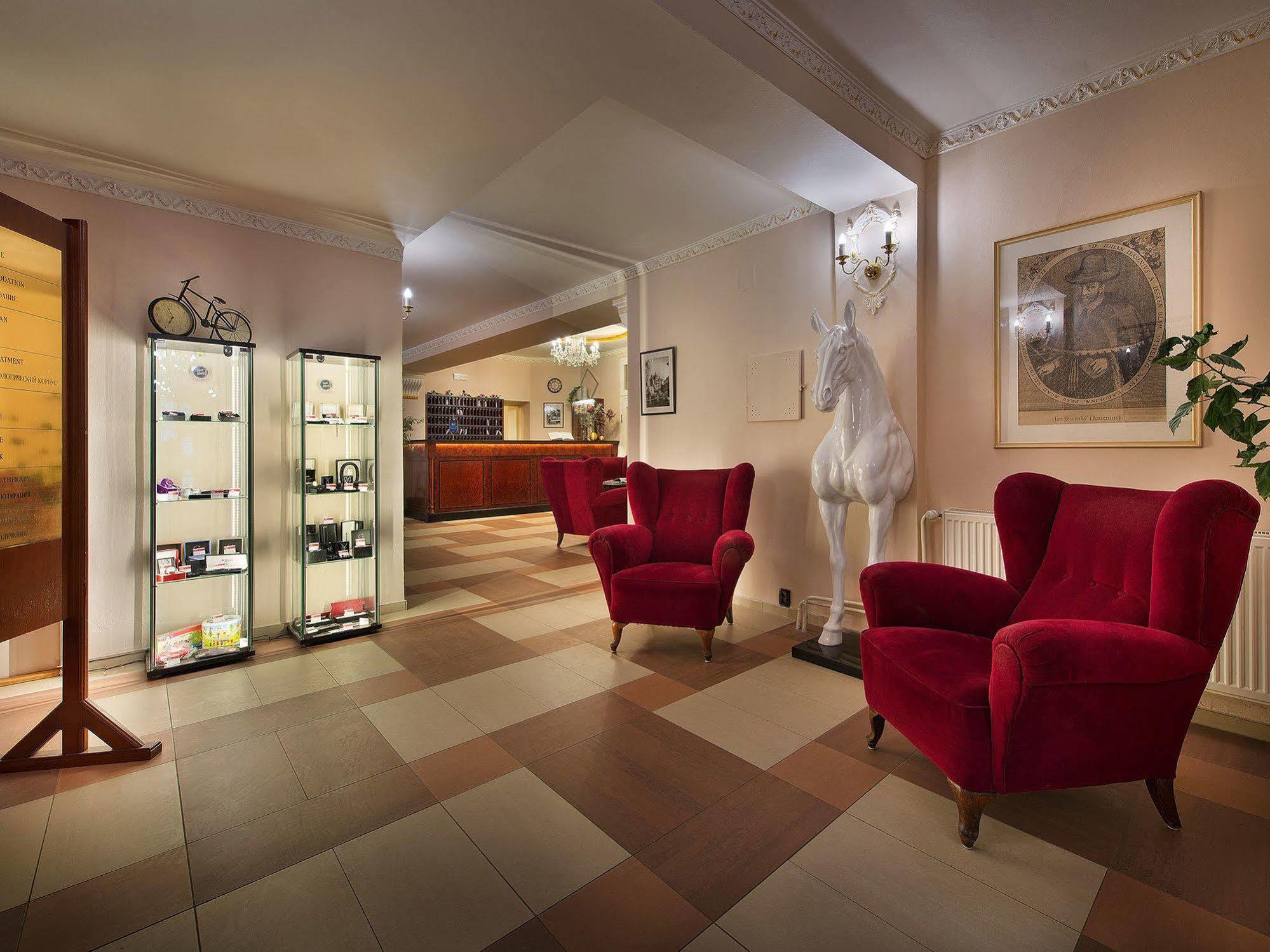 Ea Hotel Jessenius カルロヴィ・ヴァリ エクステリア 写真